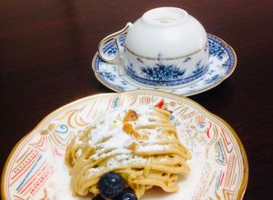 Una foto de Postre Mont Blanc Francés Mont Blanc châtaigne et patate douce  Japonés MONTBLAN🇫🇷🇺🇾🇯🇵栗とさつま芋のモンブラン