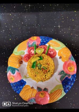 कांदा पोहा (Kanda Poha recipe in Hindi) रेसिपी मुख्य फोटो