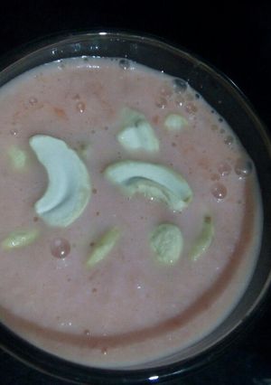 A picture of Water Melon Shake.
