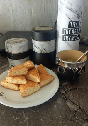 Una foto de Scones De Queso🧀 🧀😋😋