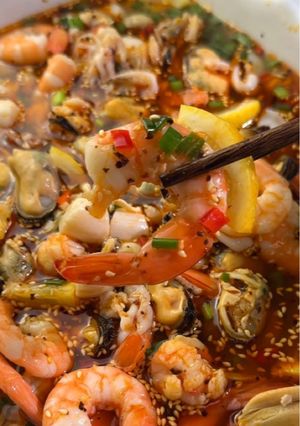 A picture of Irresistible Marinated Seafood (捞汁海鲜).