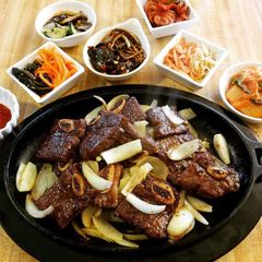 A picture of Korean BBQ Ribs.