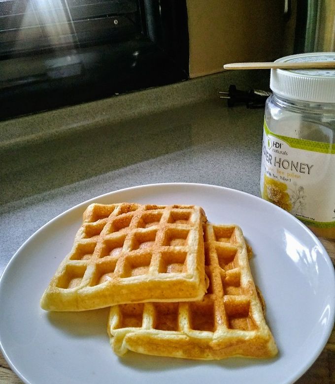 Qiz ozini bodring bilan sikdi