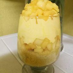 A picture of Mango Custard glass.