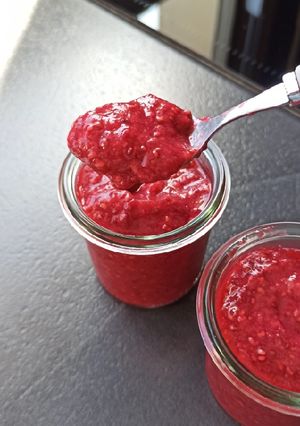 Une photo de Confiture express sans cuisson