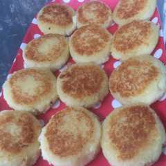 A picture of Wingko Babat teflon mudah enak.
