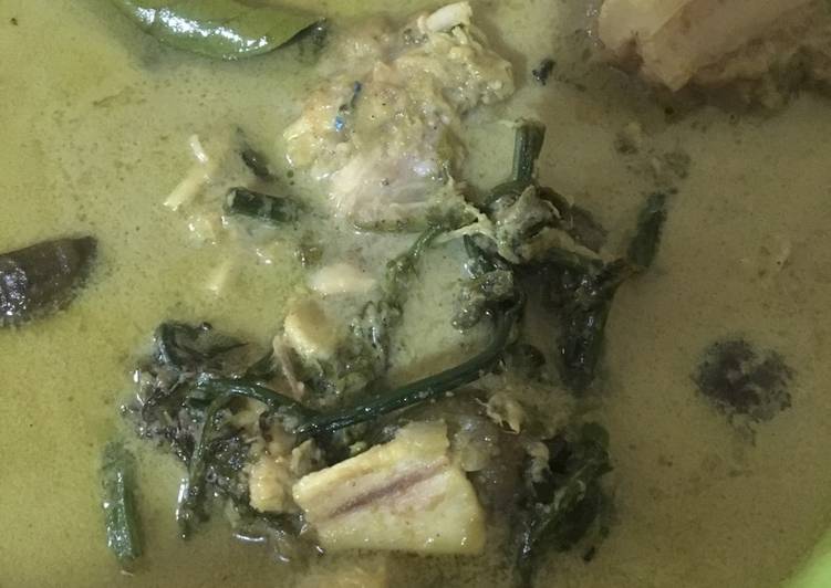 Cara Menyiapkan Gulai Ikan Pari Pakis Lezat