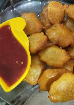 A picture of Aloo ke pakode.