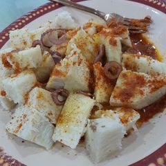 A picture of Boiled yam with mai da yaji.