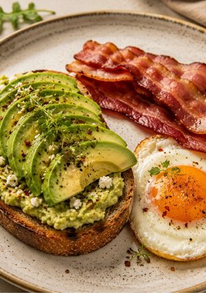 Hình của món Avocado toast.