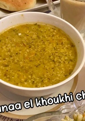 صورة لوصفة حساء بالشوفان والخضر على طريقة سناء الخوخي