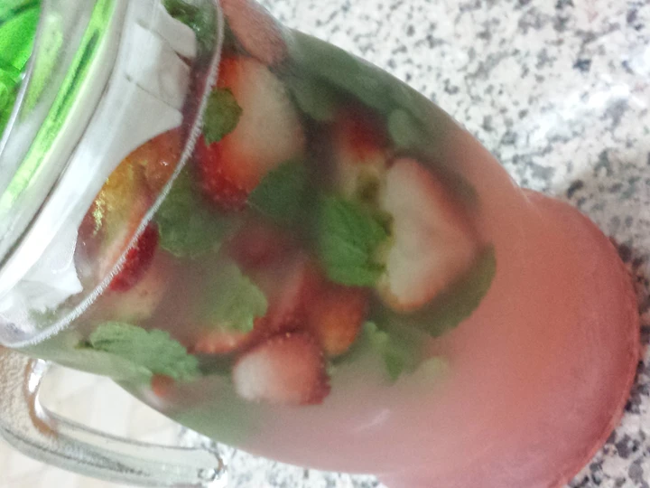 Recipe Strawberry and mint lemonade the Delicious Perfect