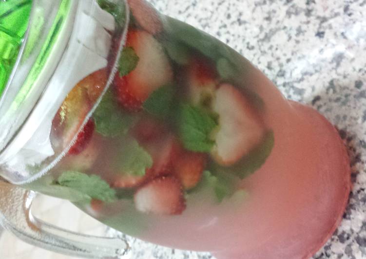 Easiest Way to Make Any-night-of-the-week Strawberry and mint lemonade