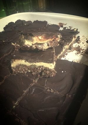 A picture of Nanaimo Bar.