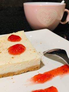 Una foto de Tarta de queso fit&fat🍰