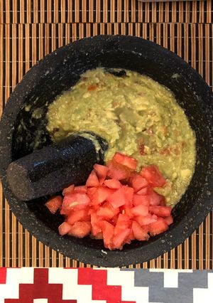 Una foto de Guacamole estilo tropical