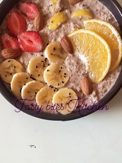 A picture of Overnight oats.