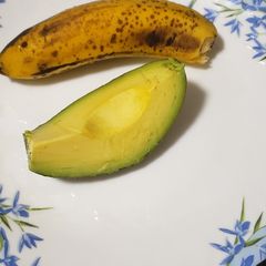 A picture of Baby banana avocado smoothie.