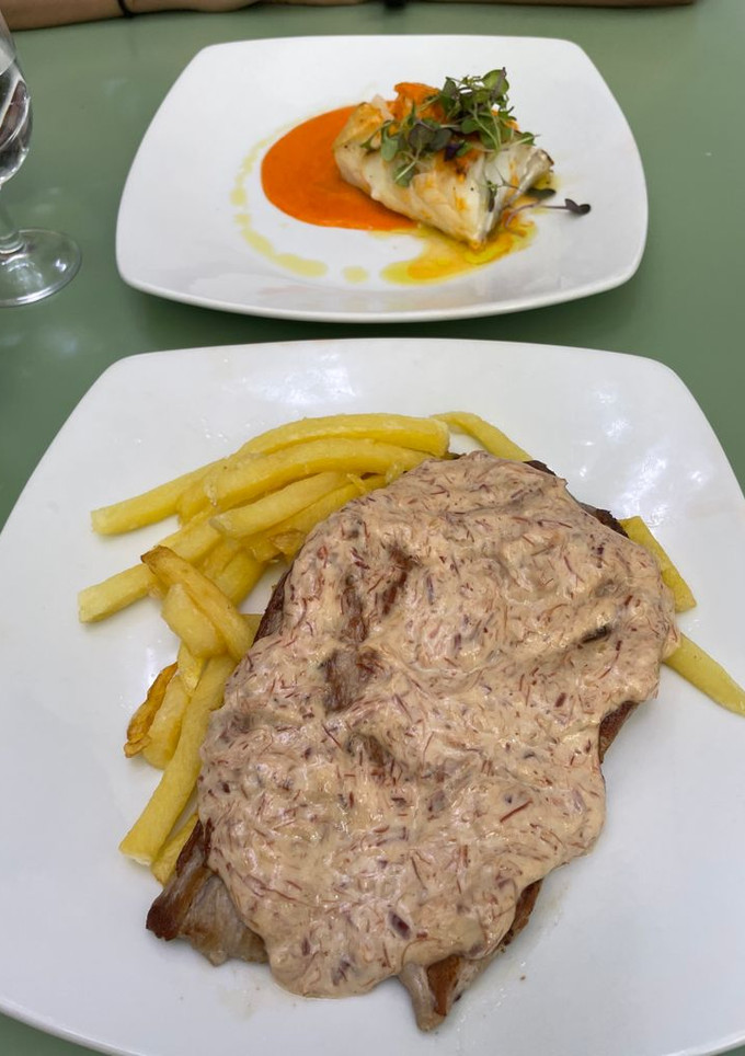 Una foto de Solomillo ternera en salsa de pimienta