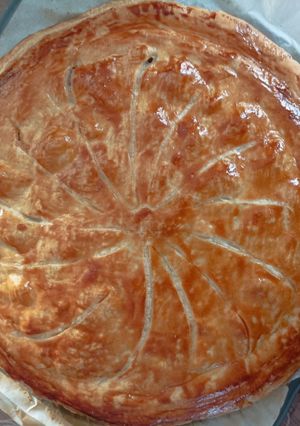 Une photo de Galette rhubarbe amande