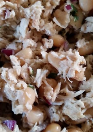 A picture of Tuna Salad.