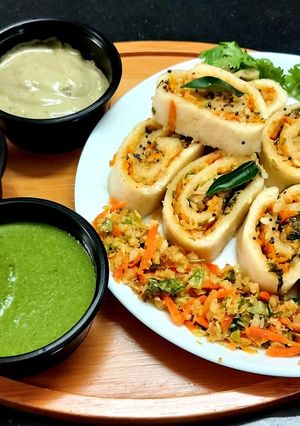 A picture of Veg. Suji Rolls.
