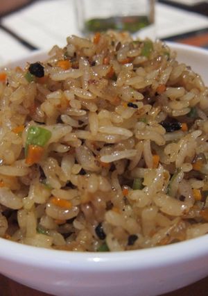 A picture of Fried Rice (leftover rice).