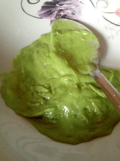 A picture of Avocado salad dressing.