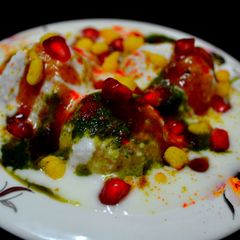 A picture of Dahi Wada.