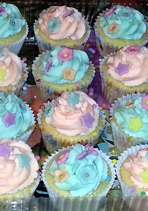 A picture of Buttercream Icing.