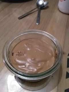 A picture of Chocolate Mousse with Heavy Cream.