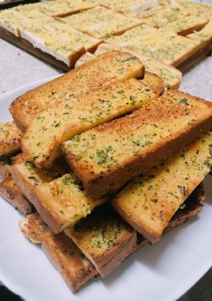 Hình của món Snack sandwich bơ tỏi.