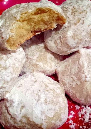 A picture of Lemon Snowball Cookies.