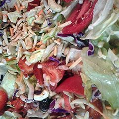 A picture of big ole salad.
