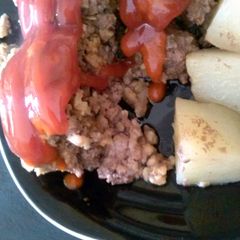 A picture of Meatloaf and Potatoes.
