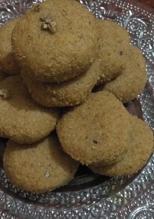 मथुरा के पेड़े (mathura ke pede recipe in Hindi) रेसिपी मुख्य फोटो