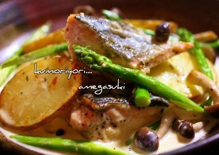 Autumn Salmon and Potatoes with Cream Sauce