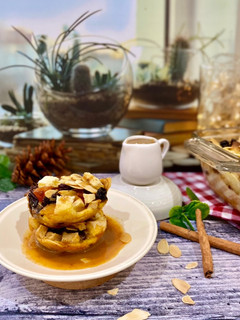 Foto resep Apple Bread Pudding with Caramel Sauce🍎🍞🍏