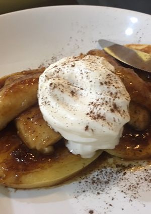 Foto resep Banana caramel pancake with cinnamon