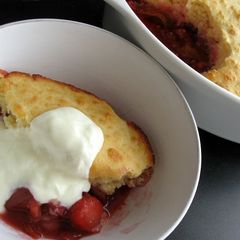 A picture of Rhubarb & Strawberry Cobbler.