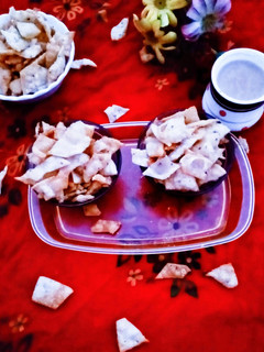 नमकीन खुरमी (namkeen khurmi recipe in Hindi) रेसिपी मुख्य फोटो