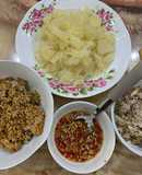 Trứng sam trộn gỏi bưởi