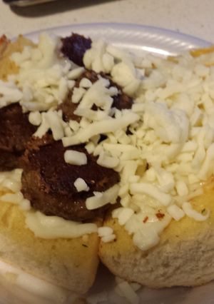 A picture of Garlic parmesan meatball on Garlic bread Sub.