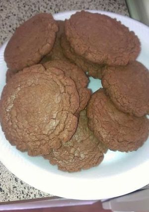 A picture of Nuttela Cookies.