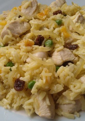 A picture of Vickys Chicken & Apricot Pilaf, GF DF EF SF NF.