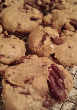 A picture of Bacon Pecan Chocolate Chip Cookies.