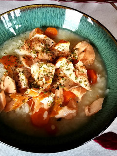 Una foto de Arroz hervido con salmón a la pancha - diet