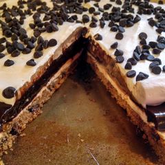A picture of Chocolate Pudding Pizza.