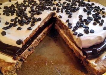 Popular Cuisine Chocolate Pudding Pizza Delicious and Healthy