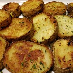 A picture of Crispy potato rounds.